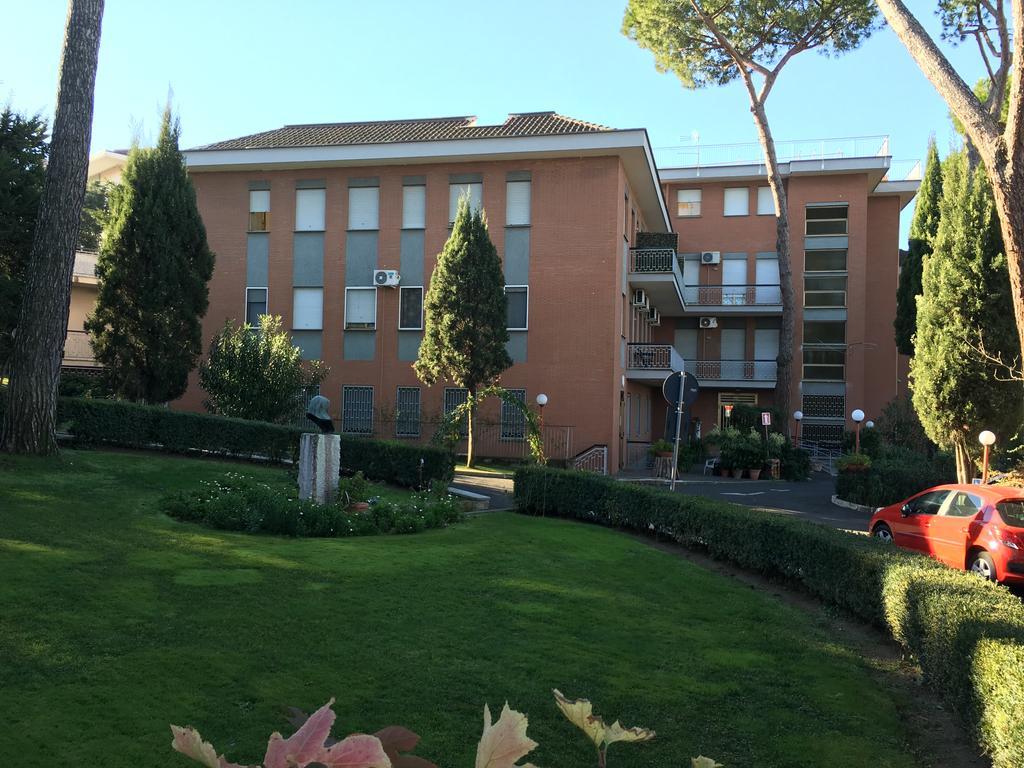 Casa Nostra Signora Isola Farnese Exterior foto