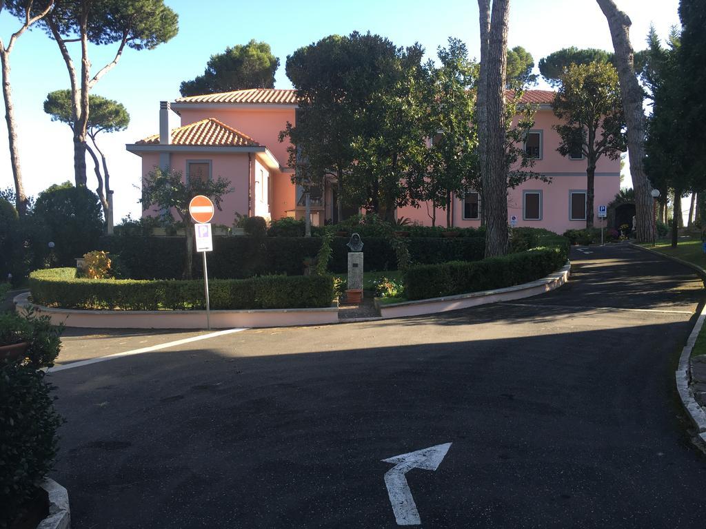 Casa Nostra Signora Isola Farnese Exterior foto